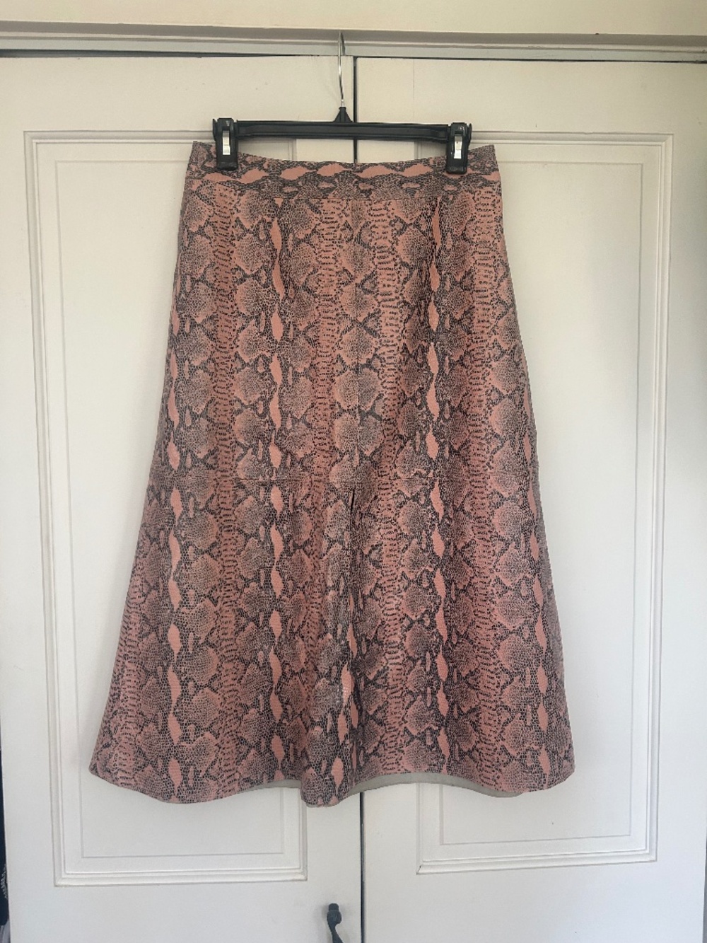 Alice + Olivia pink leather skirt size 4